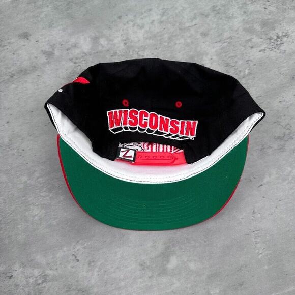 Vintage Zephyr University of Wisconsin Badgers Two Tone Wave Hat Rare - Picture 5 of 5